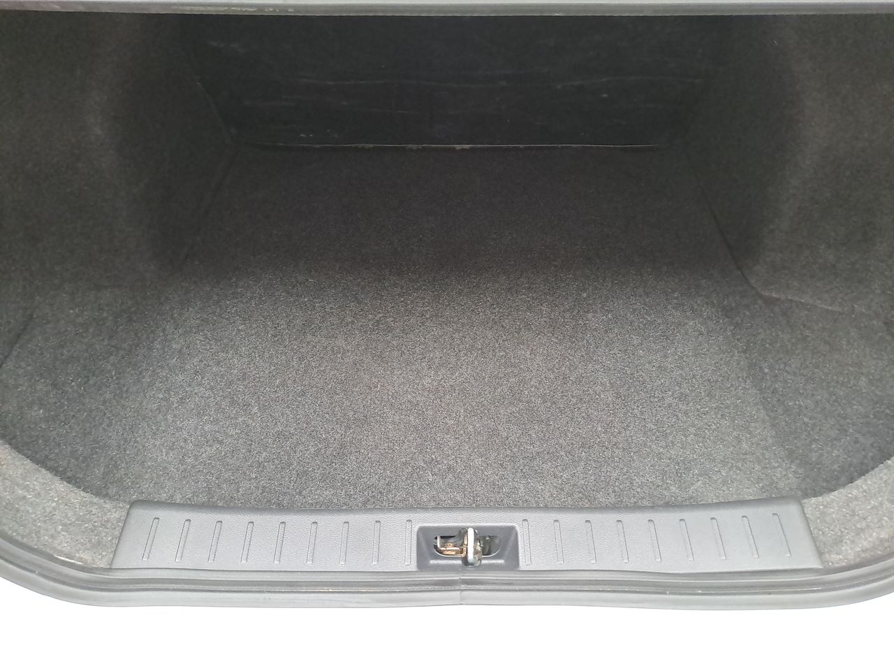 2021 Nissan VERSA SENSE MT 21
