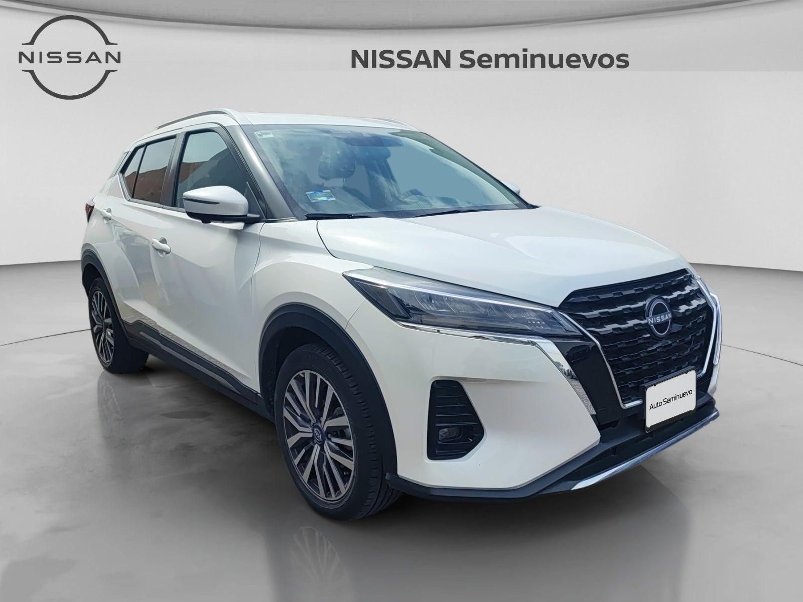 2023 Nissan KICKS KICKS PLATINUM CVT NEGRO