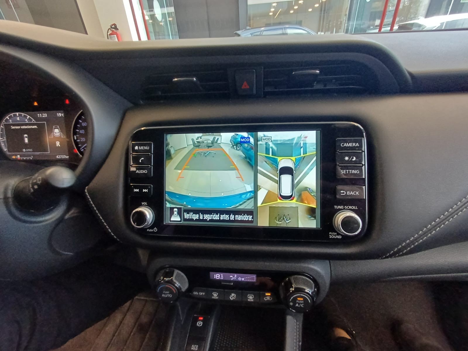 2023 Nissan KICKS PLATINUM 1.6 LTS CVT 23