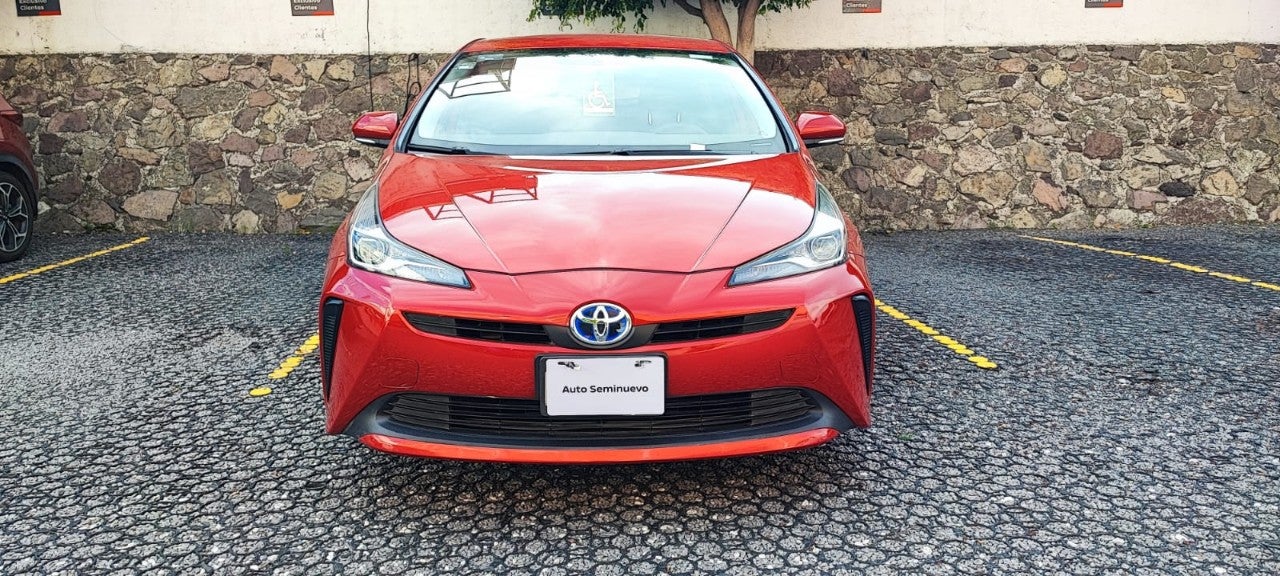 2022 Toyota PRIUS BASE