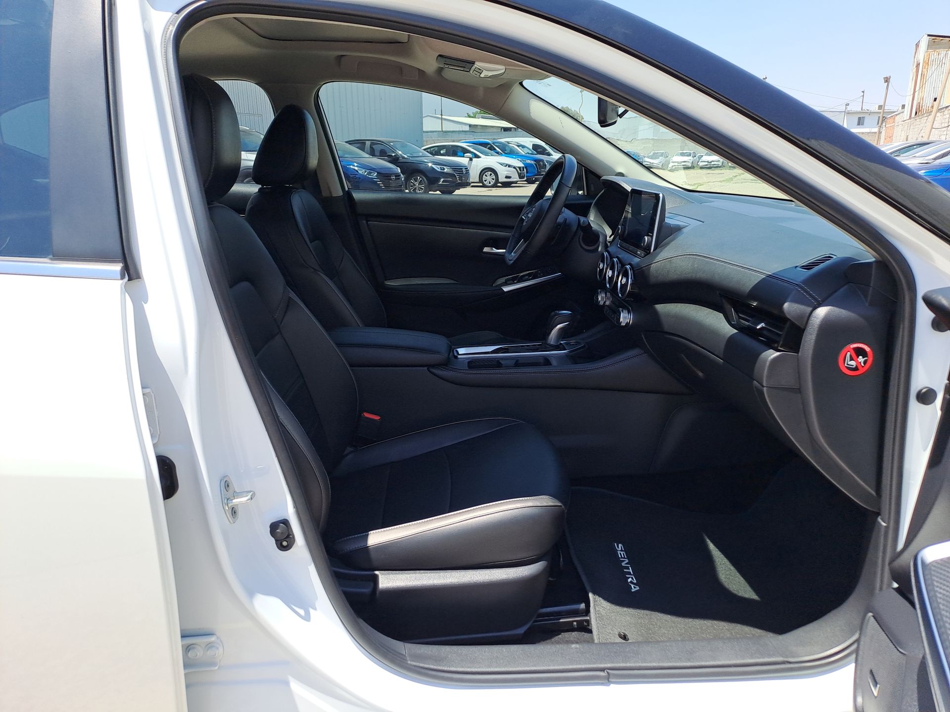 2024 Nissan SENTRA PLATINUM BITONO CVT 24