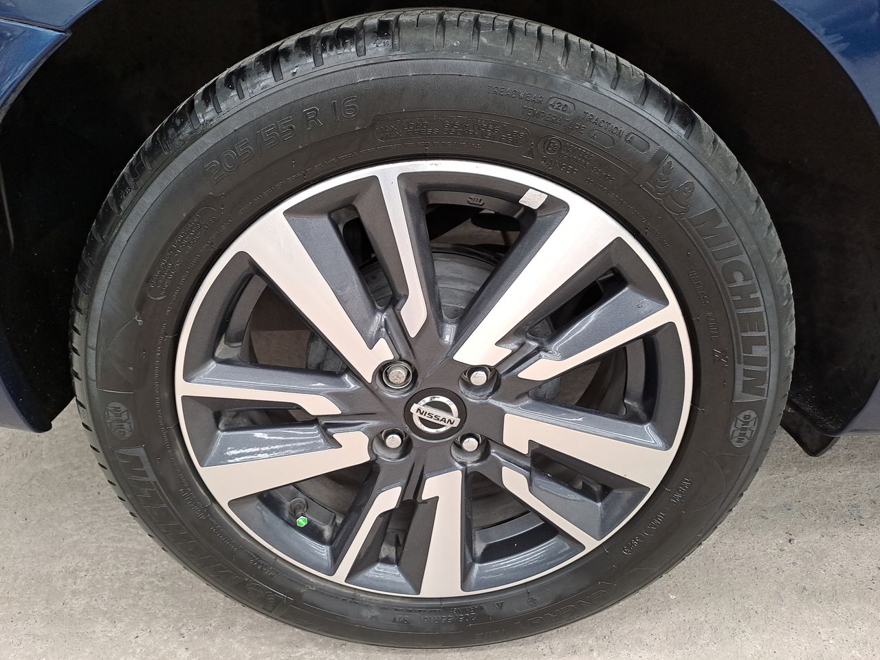 2022 Nissan VERSA ADVANCE CVT 22