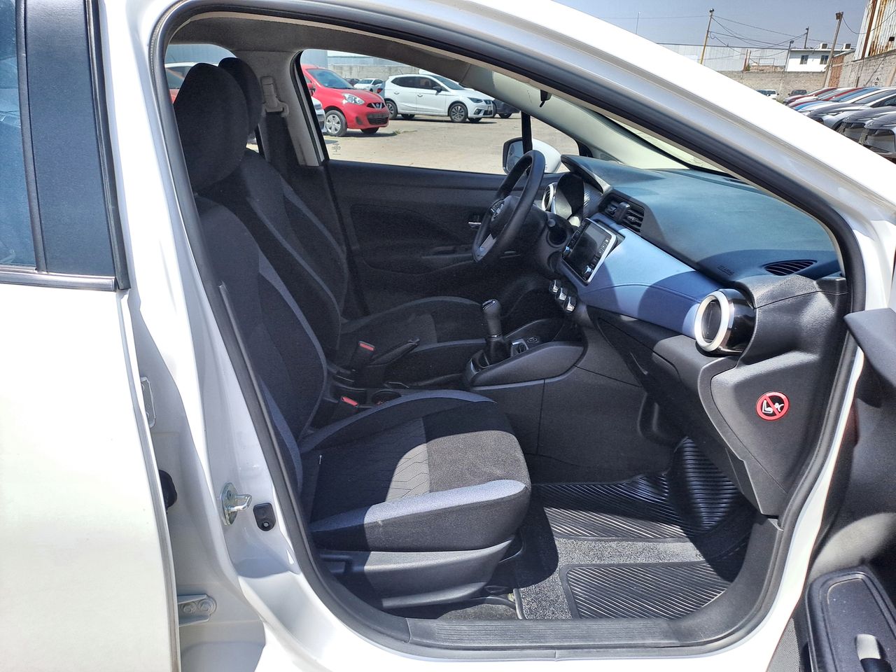2023 Nissan VERSA ADVANCE MT 23