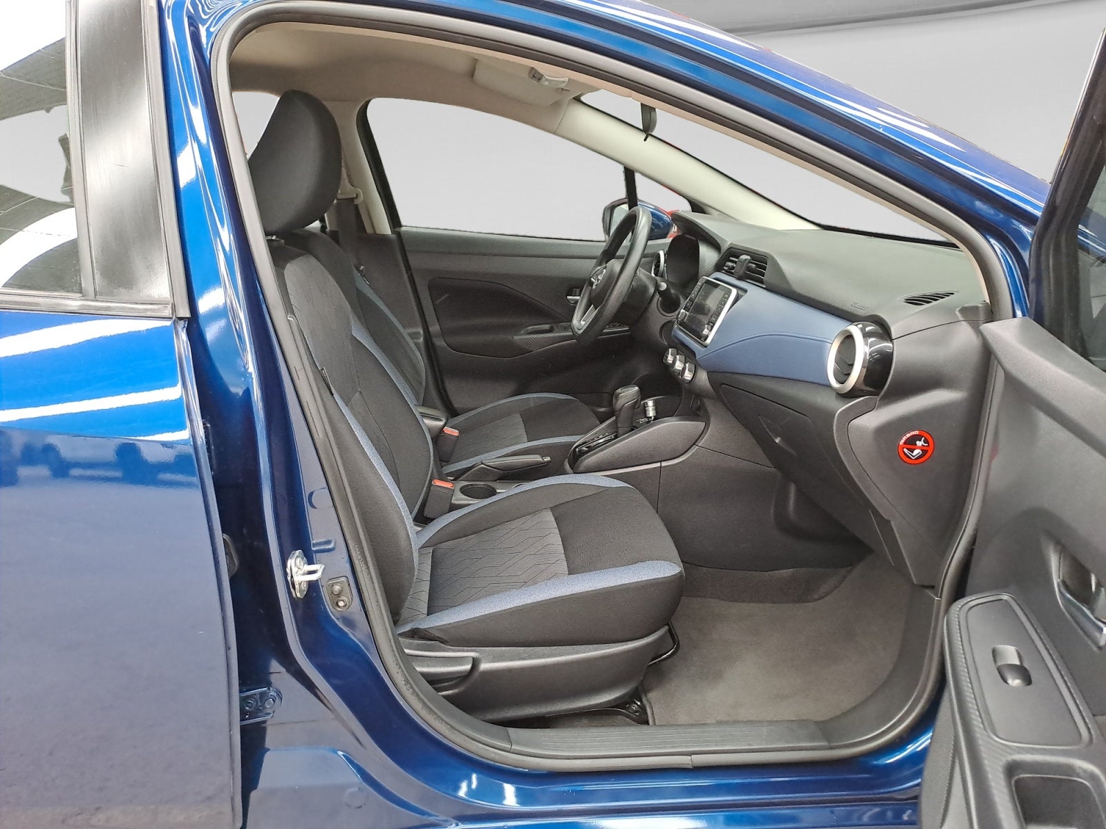 2023 Nissan VERSA ADVANCE CVT 23