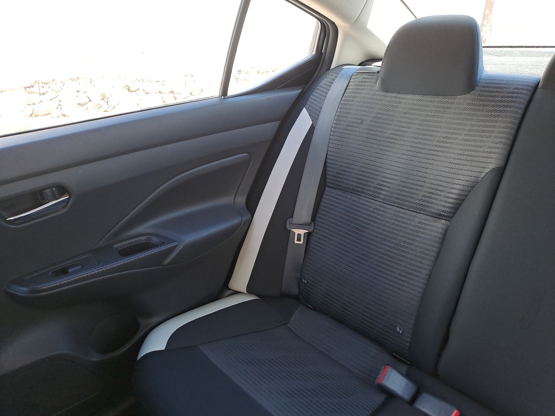 2022 Nissan VERSA ADVANCE CVT 22