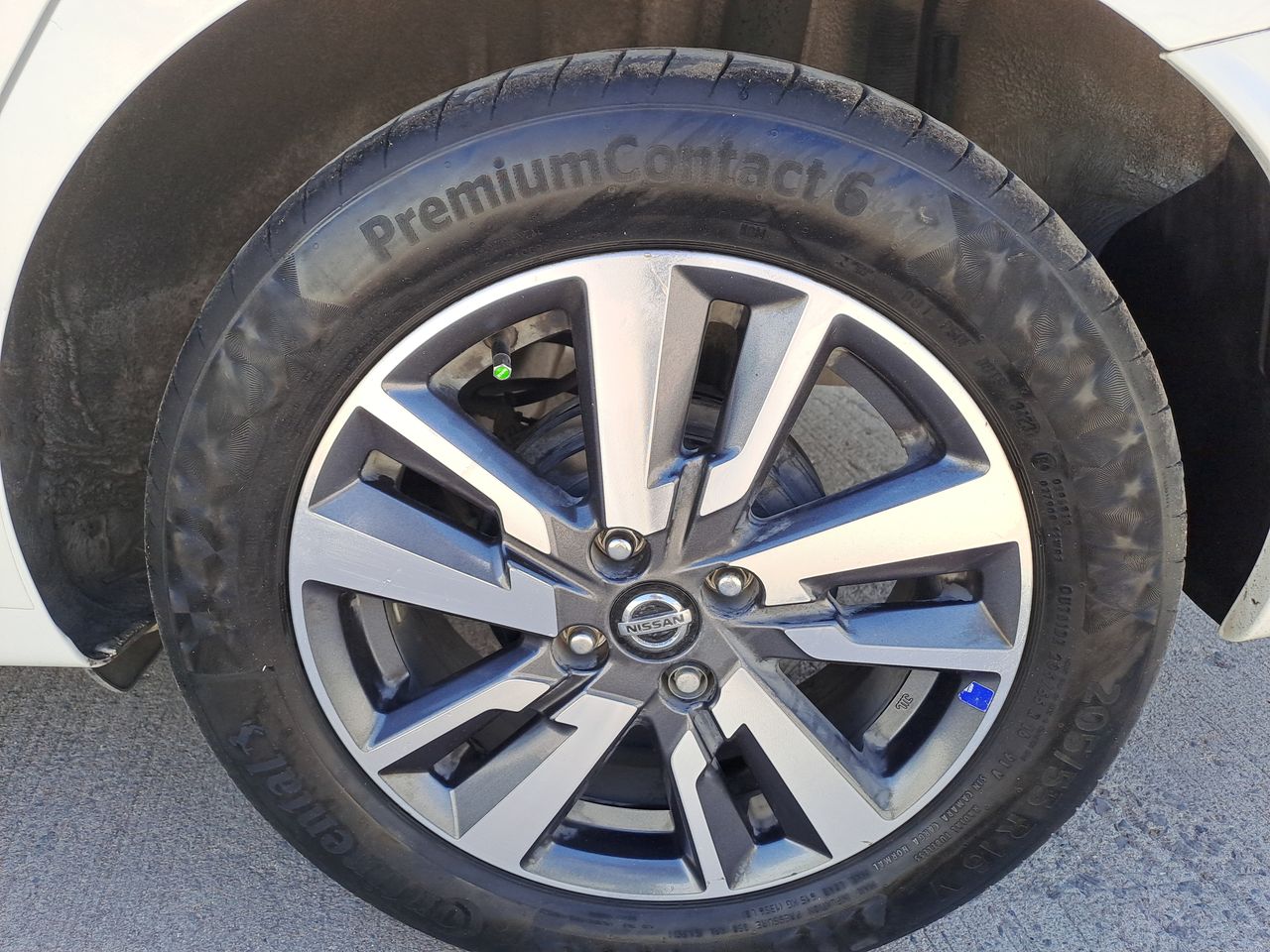 2020 Nissan VERSA ADVANCE CVT