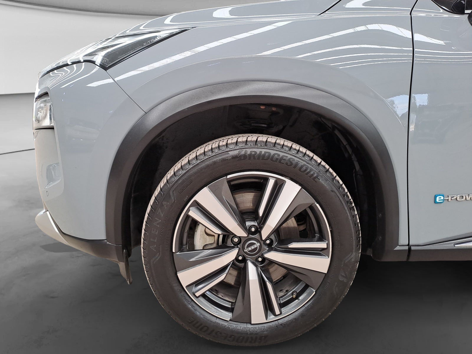 2025 Nissan X-TRAIL PLATINUM E-POWER 2 ROW 25
