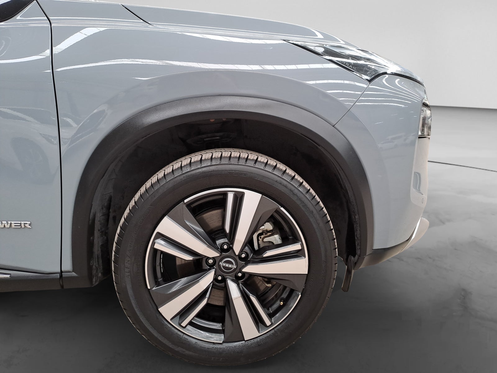 2025 Nissan X-TRAIL PLATINUM E-POWER 2 ROW 25