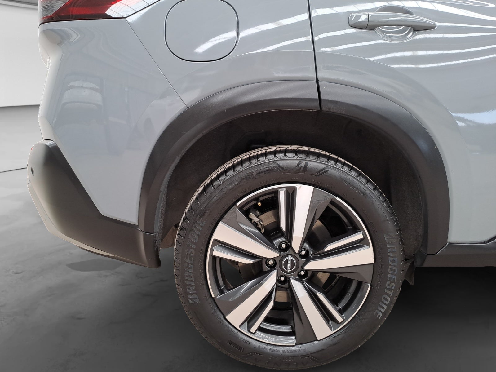 2025 Nissan X-TRAIL PLATINUM E-POWER 2 ROW 25