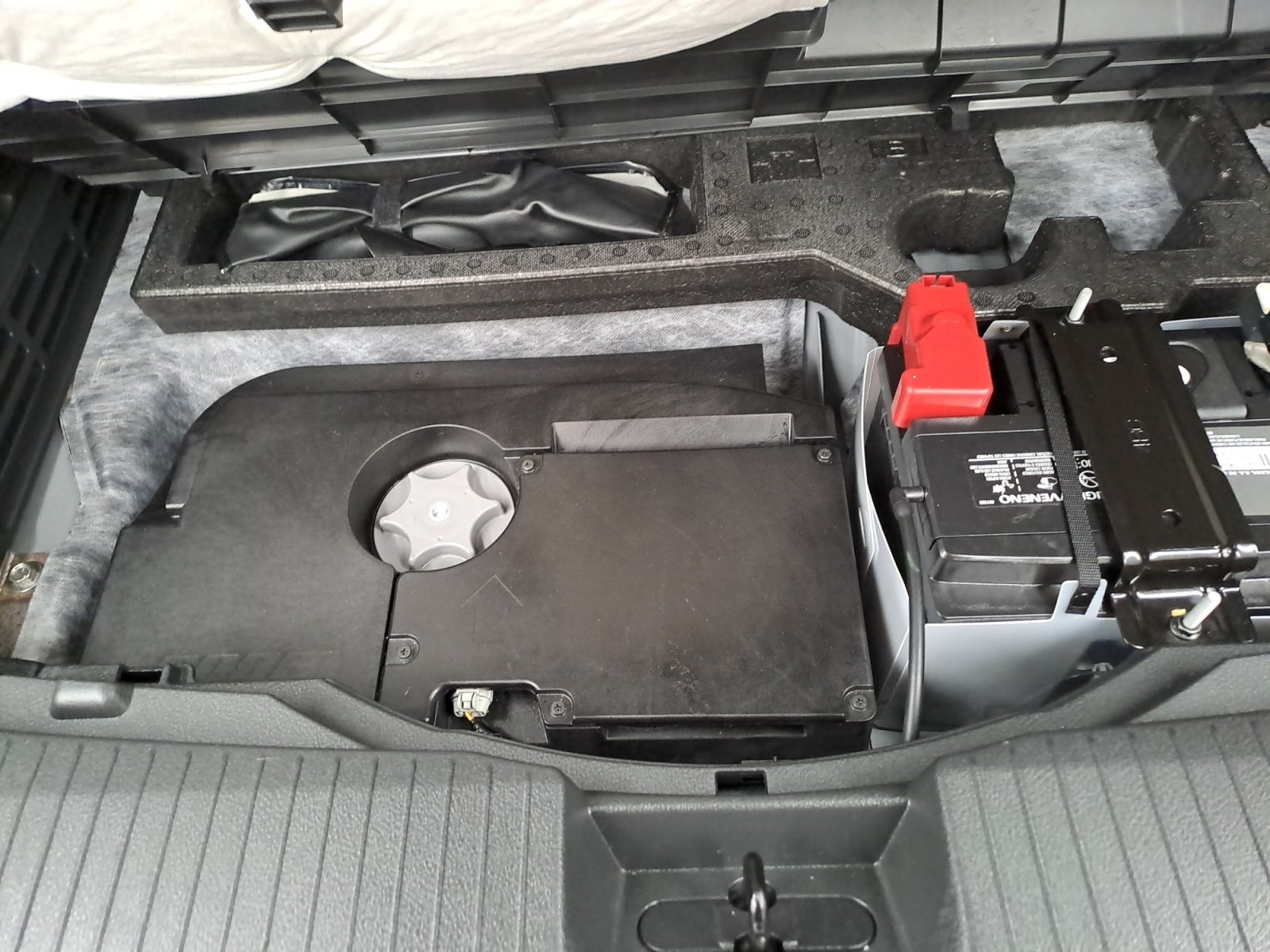 2025 Nissan X-TRAIL PLATINUM E-POWER 2 ROW 25