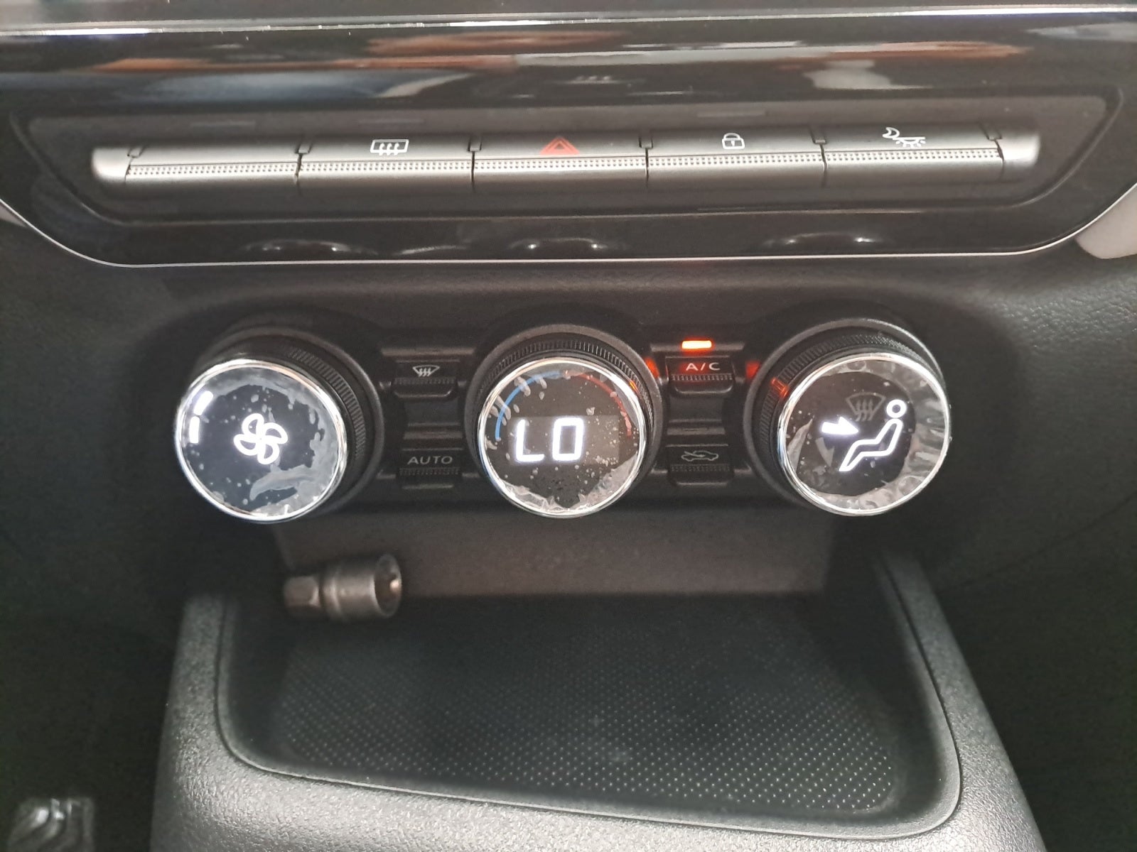 2025 Nissan MAGNITE EXCLUSIVE 1.0 LTS MT 25