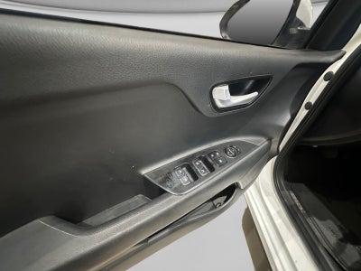 2018 Kia RIO LX 1.6 AT