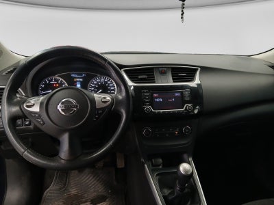 2018 Nissan SENTRA ADVANCE MT