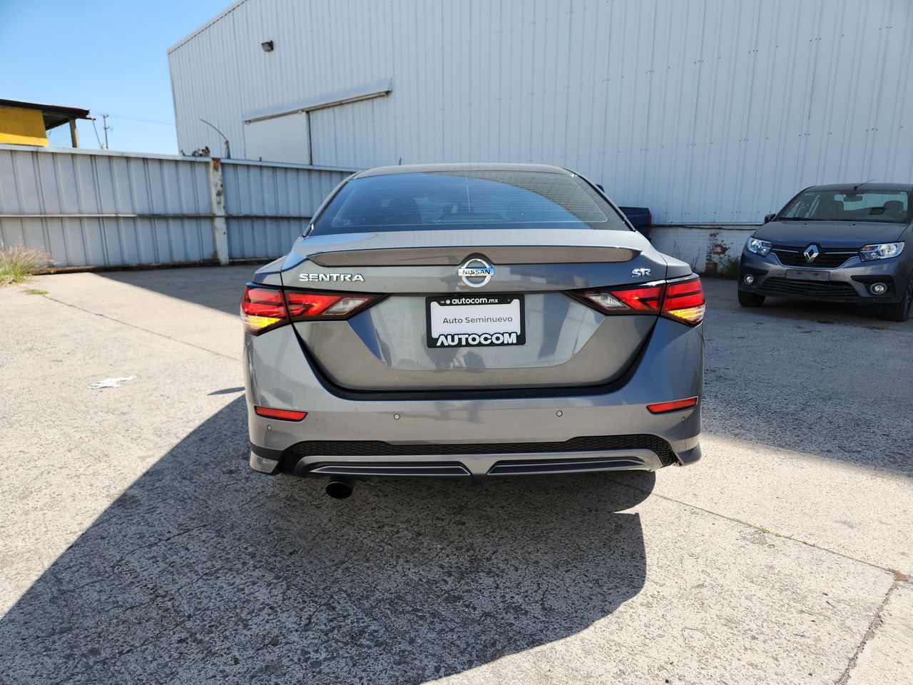 2021 Nissan SENTRA SR BITONO CVT 21