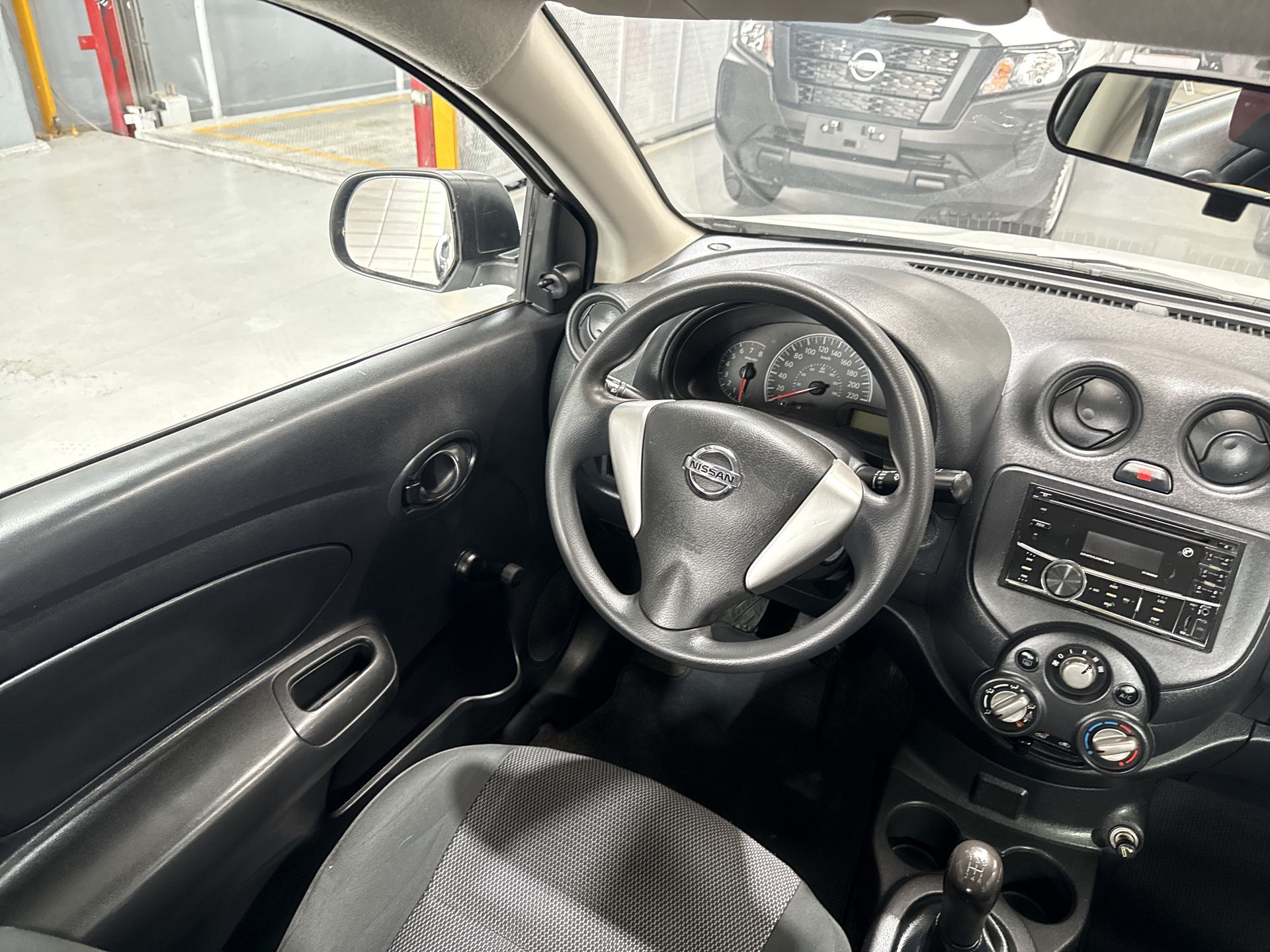 2020 Nissan VERSA MT AC 1.6L
