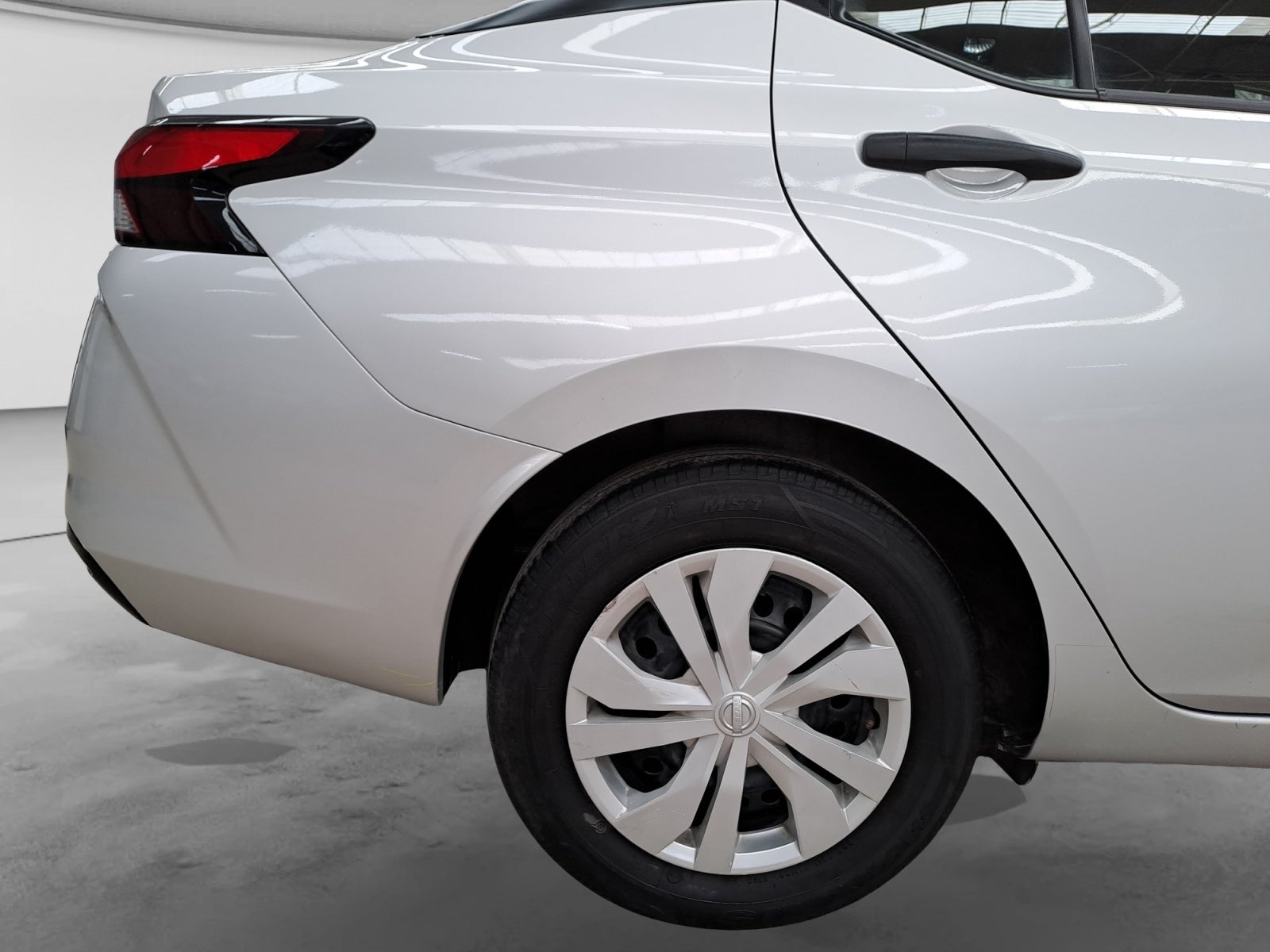 2024 Nissan VERSA SENSE MT 24