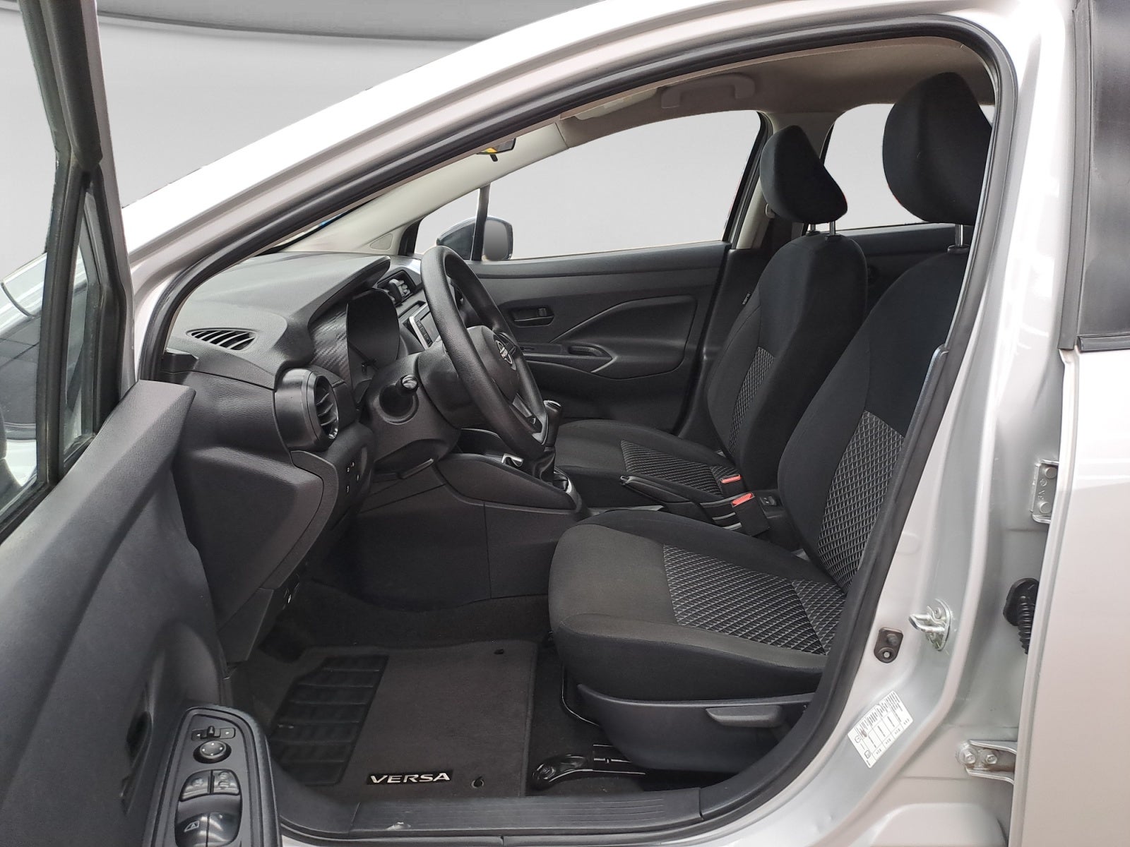 2024 Nissan VERSA SENSE MT 24