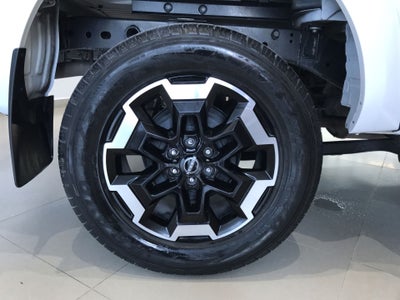 2023 Nissan FRONTIER PLATINUM LE TA 23