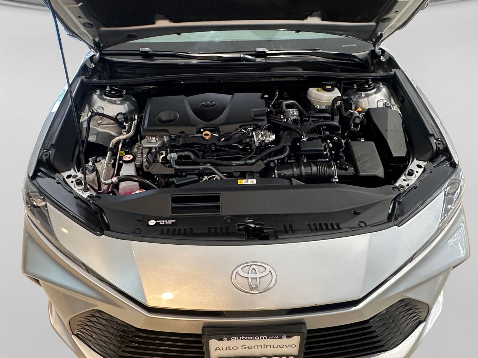 2025 Toyota CAMRY LE HEV