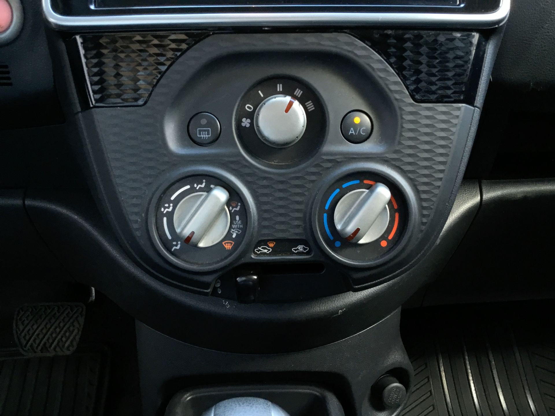 2025 Nissan MARCH ADVANCE TA 25