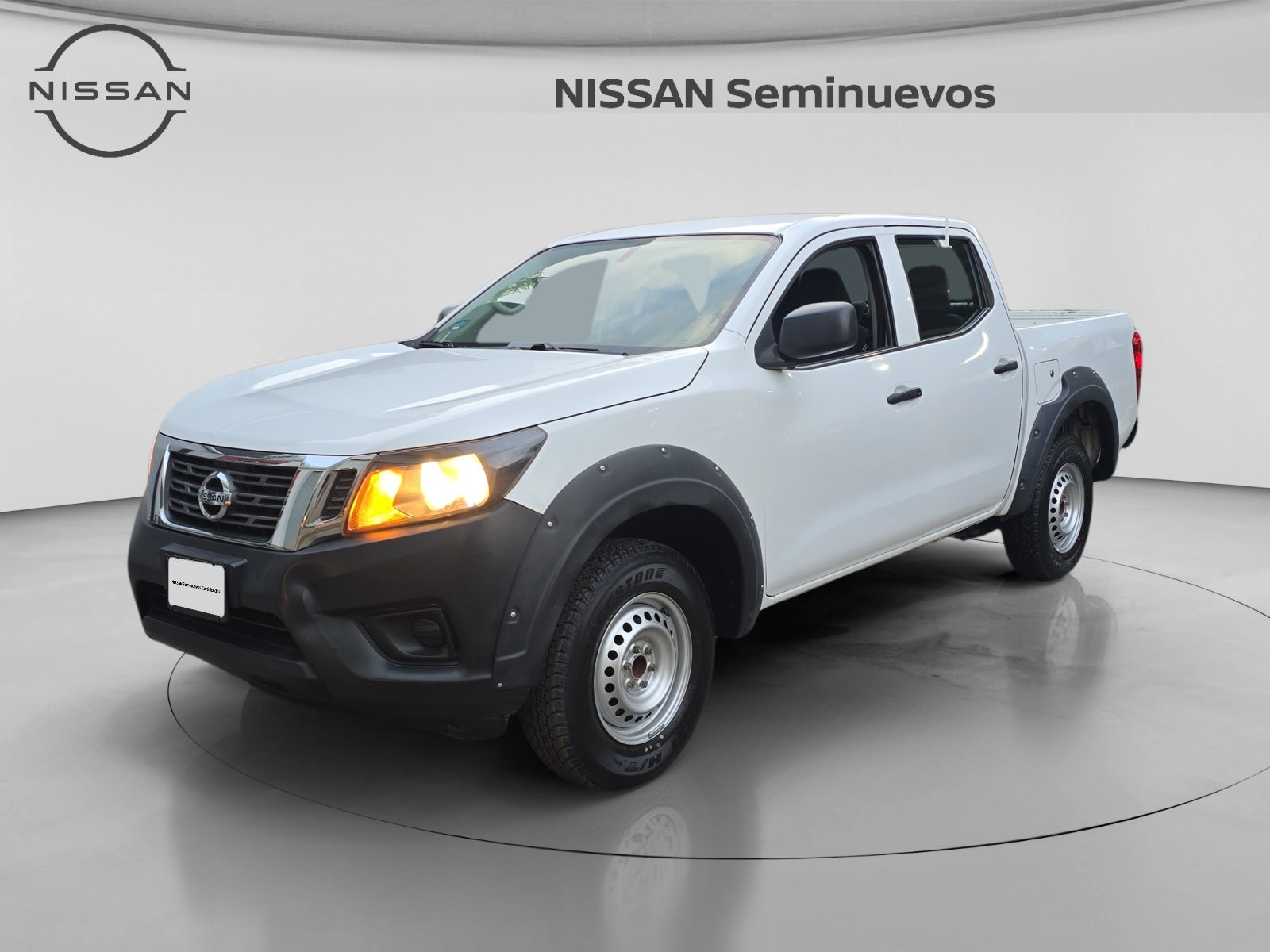 2020 Nissan NP300 DOBLE CABINA DOBLE CABINA S TM AC PAQ. SEG. 6VEL