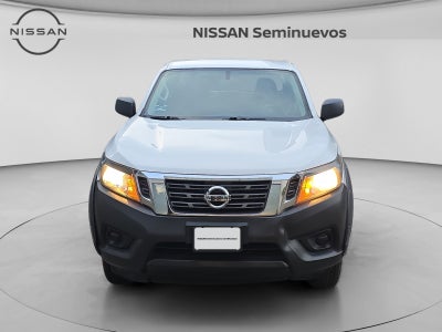 2020 Nissan NP300 DOBLE CABINA DOBLE CABINA S TM AC PAQ. SEG. 6VEL