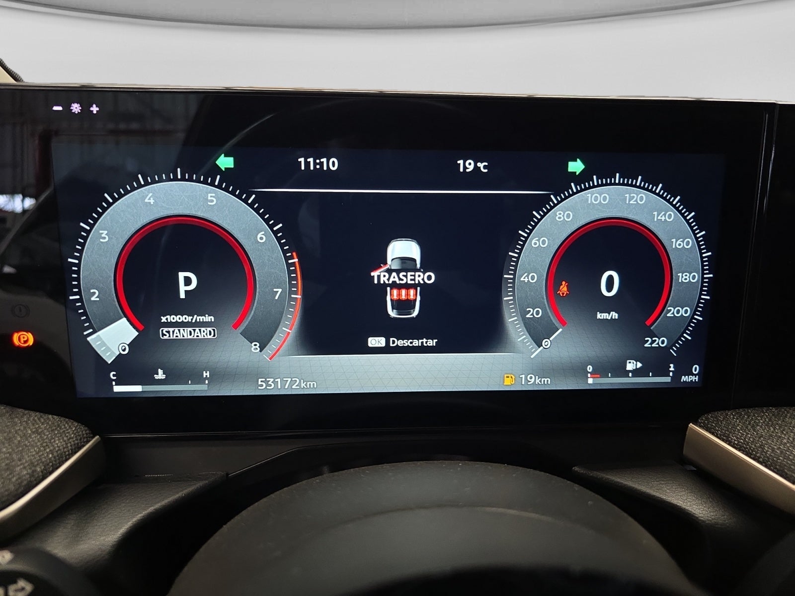 2025 Nissan KICKS PLATINUM CVT 25
