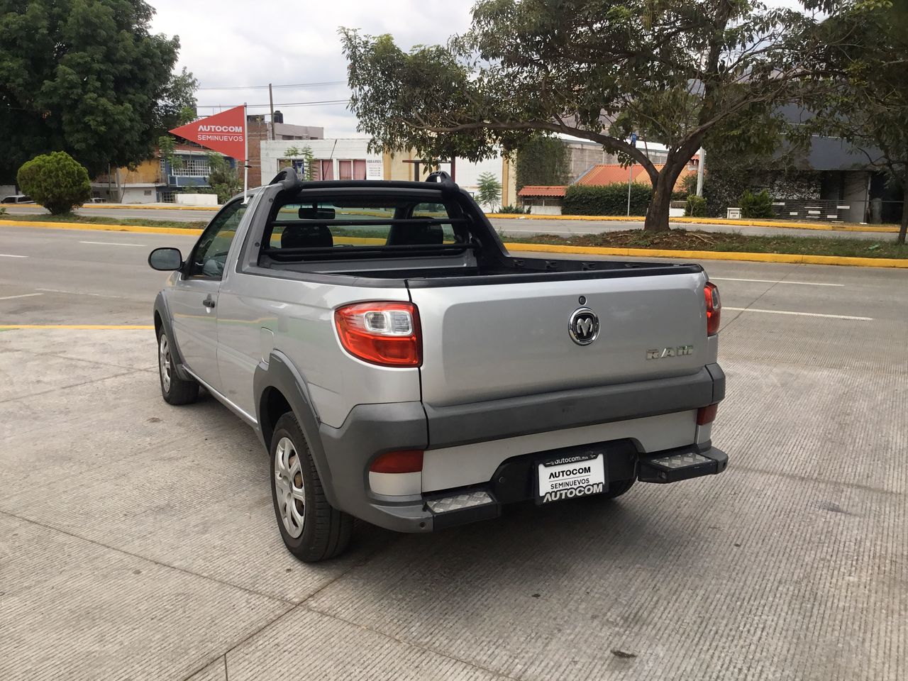 2019 RAM 700 SLT REGULAR CAB