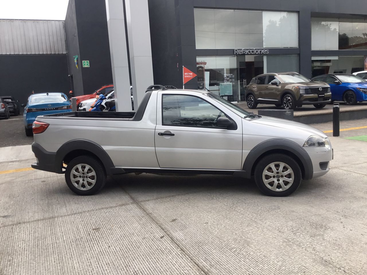 2019 RAM 700 SLT REGULAR CAB