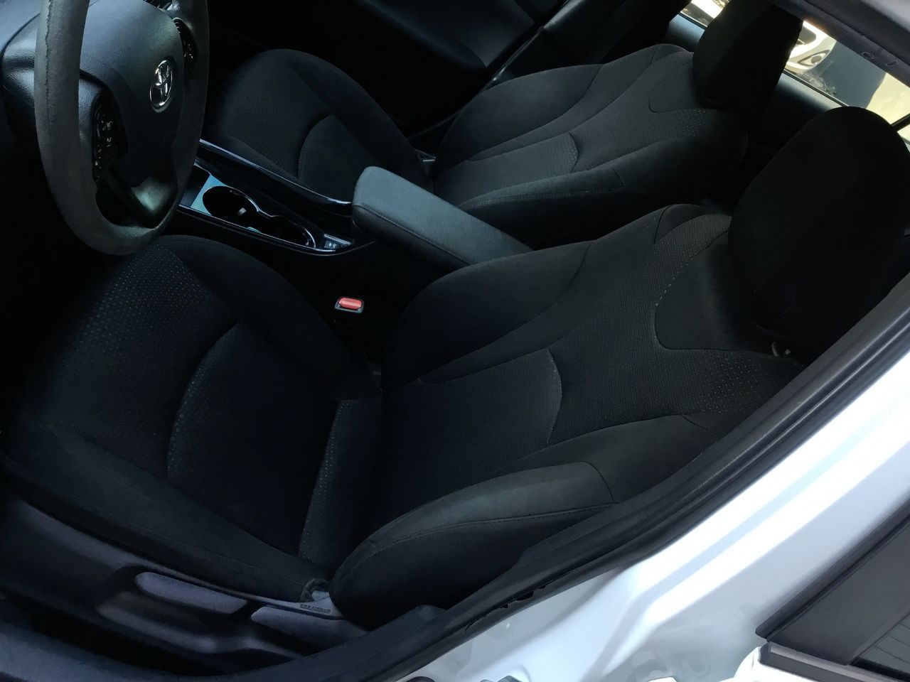 2020 Toyota PRIUS BASE