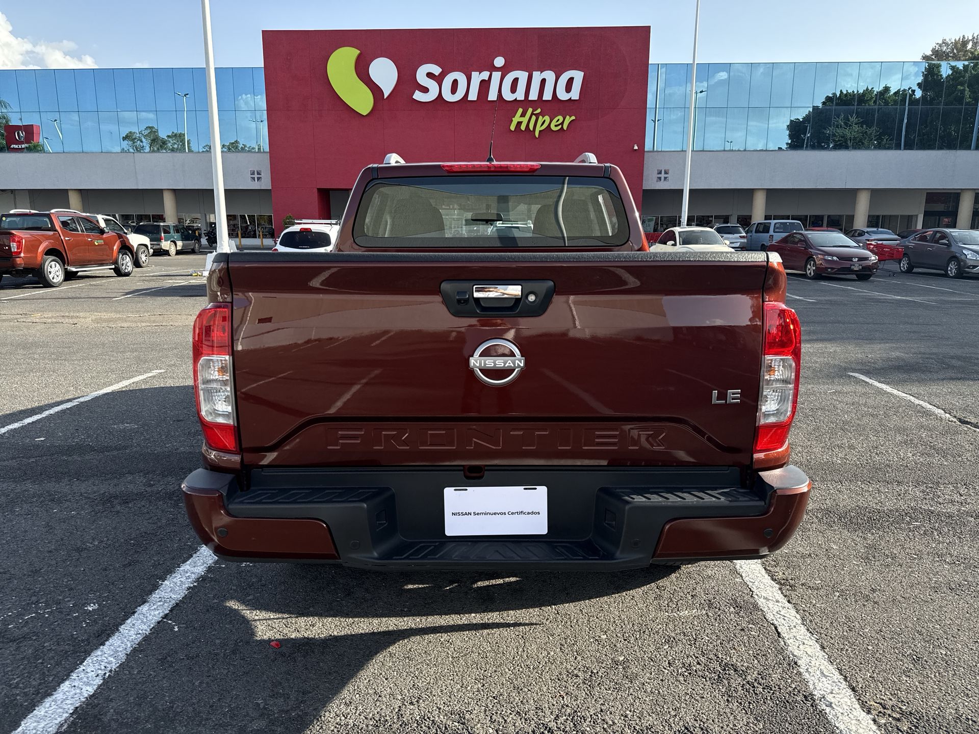 2023 Nissan FRONTIER LE TA 23