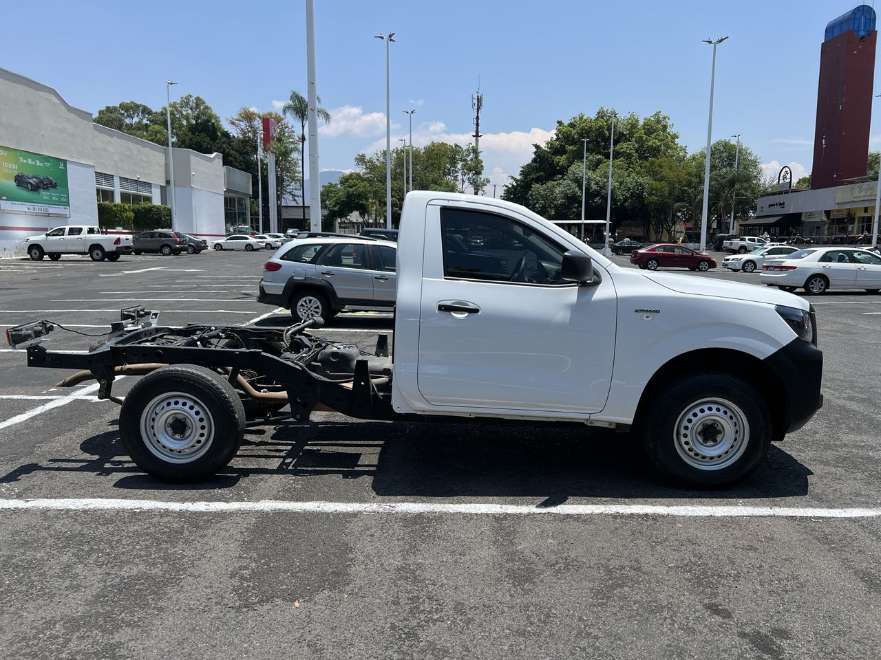 2023 Nissan FRONTIER CHASIS TM AC 23
