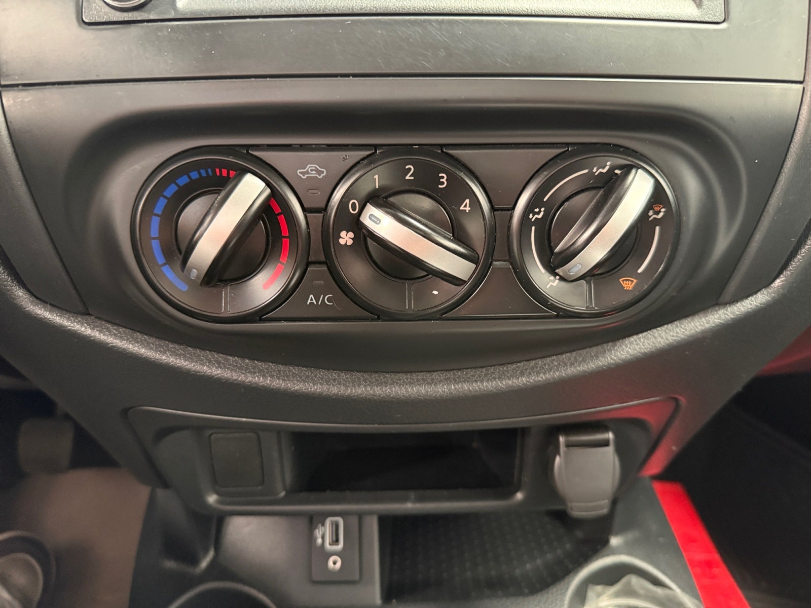 2025 Nissan FRONTIER CHASIS TM AC VDC 25