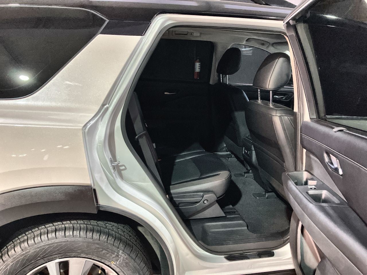 2023 Nissan PATHFINDER ADVANCE 2WD 23