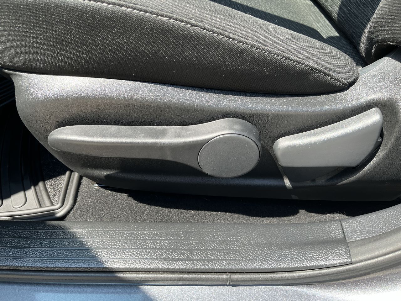2019 Nissan SENTRA ADVANCE MT
