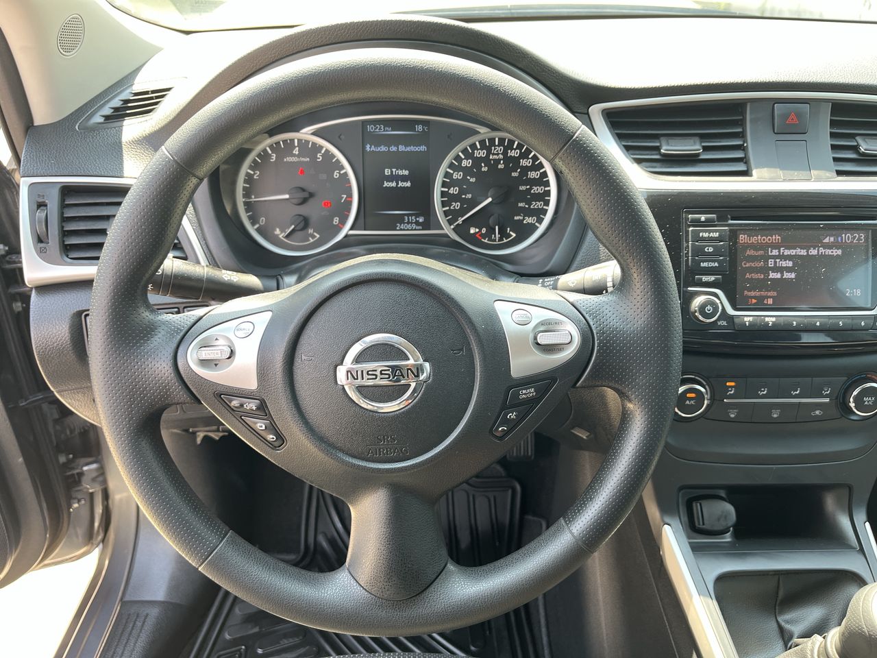 2019 Nissan SENTRA ADVANCE MT