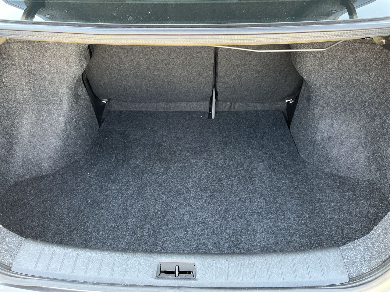 2019 Nissan SENTRA ADVANCE MT