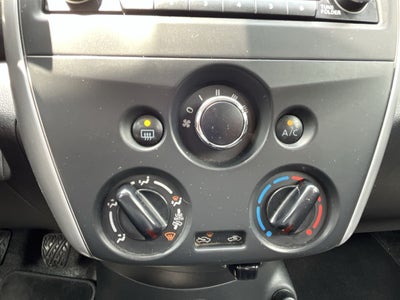 2019 Nissan VERSA ADVANCE MT AC