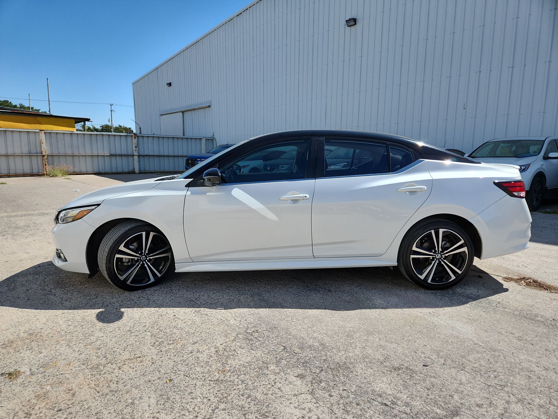 2022 Nissan SENTRA SR CVT
