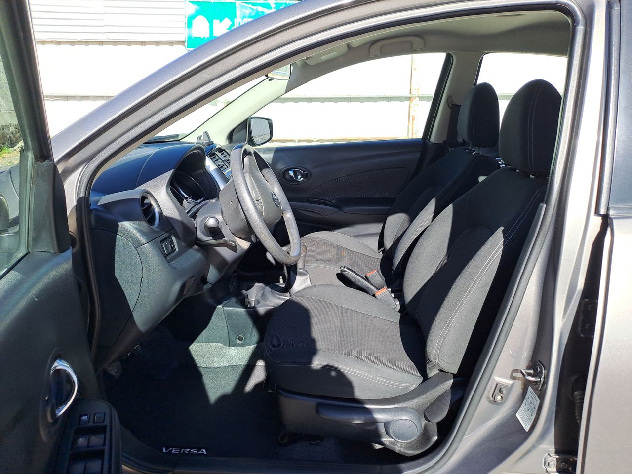 2018 Nissan VERSA ADVANCE MT AC