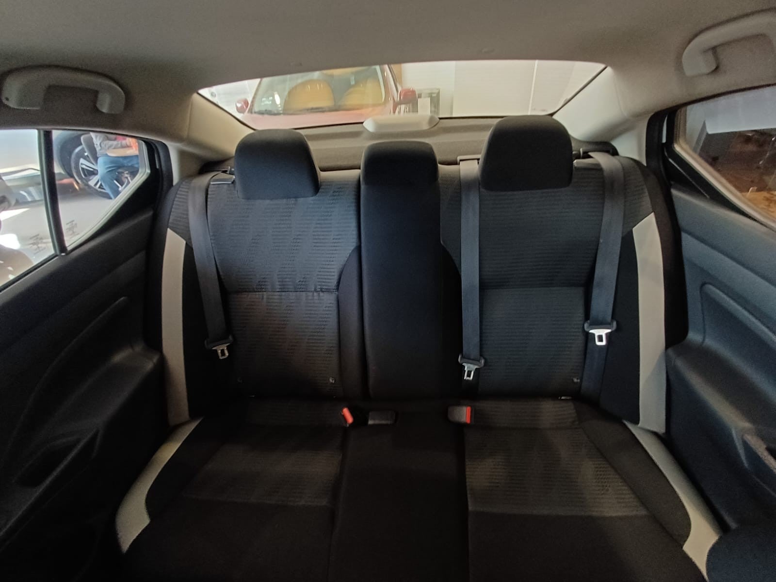 2022 Nissan VERSA ADVANCE CVT 22