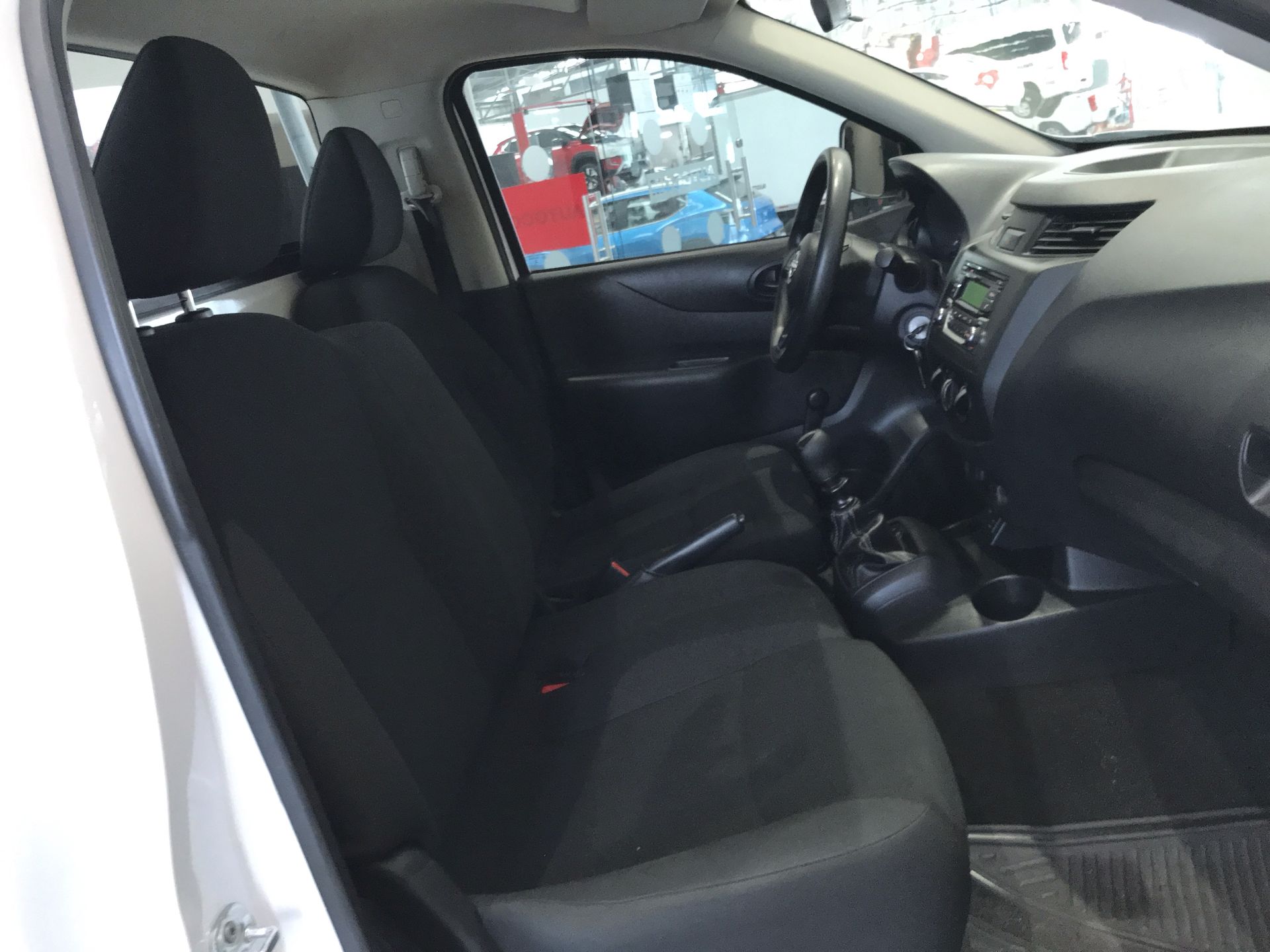 2024 Nissan NP300 NP300 CHASIS TM AC 24