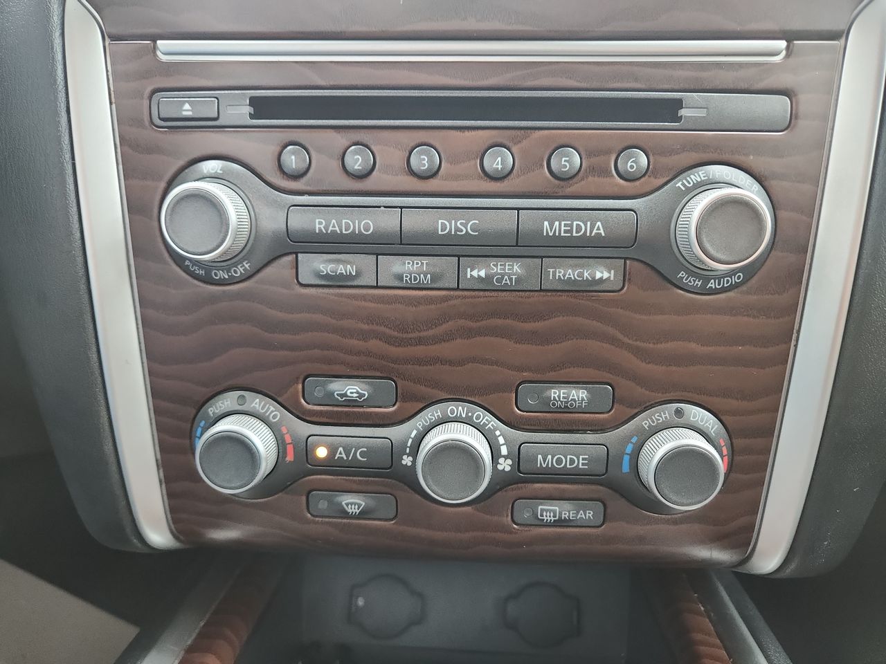 2018 Nissan PATHFINDER EXCLUSIVE