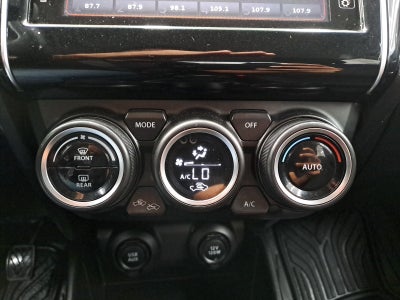 2022 SUZUKI SWIFT GLX 5MT
