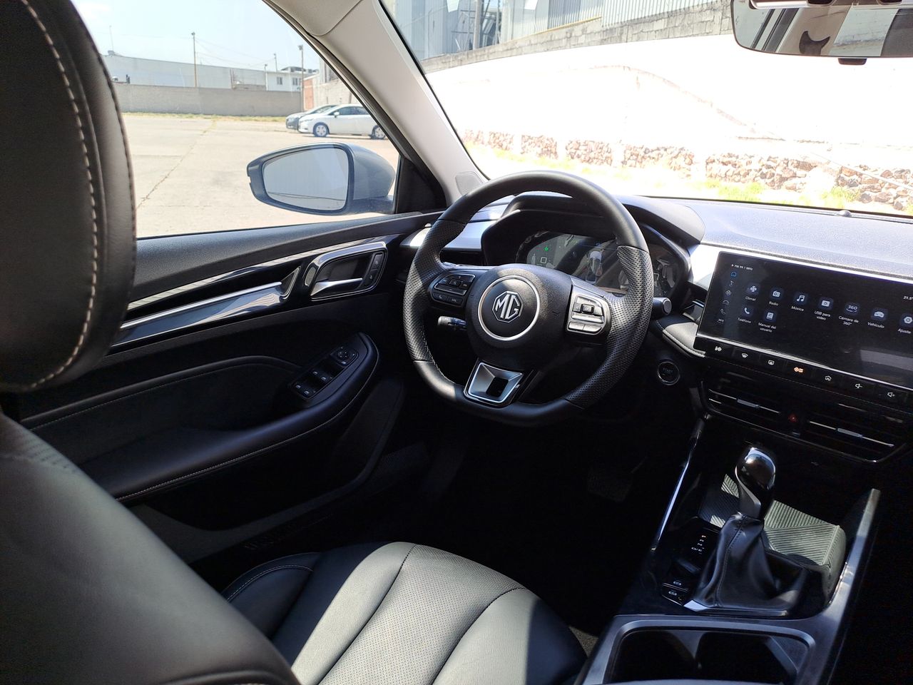 2025 MG MG 5 1.5L DEL ELEGANCE AT