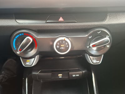 2022 Kia RIO LX TM