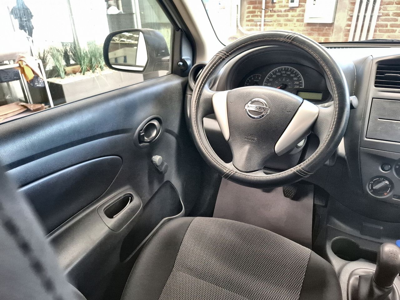 2018 Nissan VERSA DRIVE MT AC