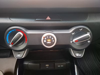 2022 Kia RIO LX TA