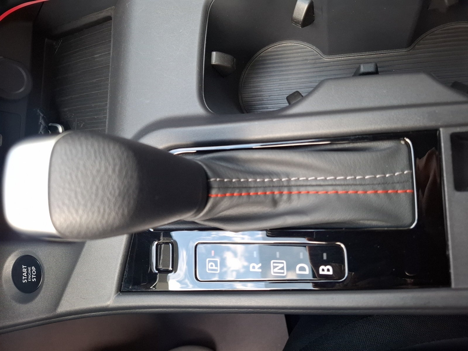 2026 Nissan SENTRA SR PLATINUM CVT 26