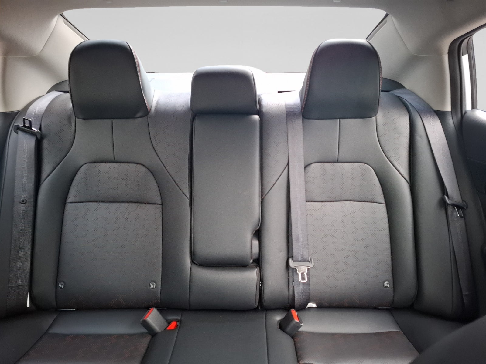 2026 Nissan SENTRA SR PLATINUM CVT 26